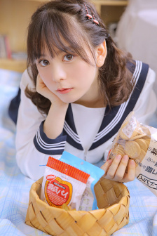 刘雨欣晒女儿照片
